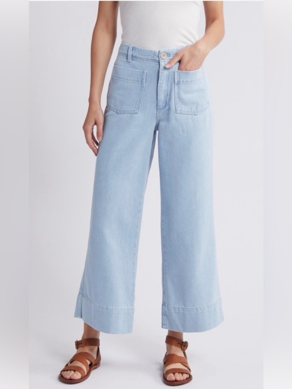 Treasure Bone Light Wash Wide-Leg Jeans